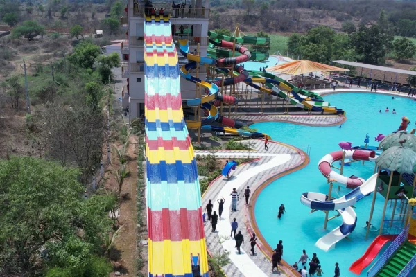 Exploring the Thrills of Water World Water Park
